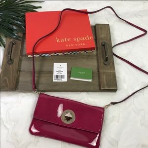 Brand new never worn Kate Spade purse - Berry